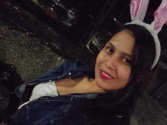 ValentinaMoreau - Live porn &amp; sex cam - 27973856