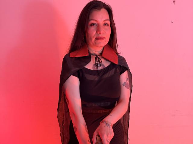 ElizabethDoom - Sexe cam en vivo - 27974018