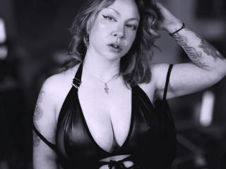 KrystalViolet - Live porn &amp; sex cam - 27976016