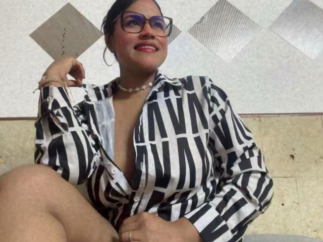 IvannaDuran - Sexe cam en vivo - 27976700