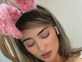 MaeCollins - Live porn &amp; sex cam - 27976808