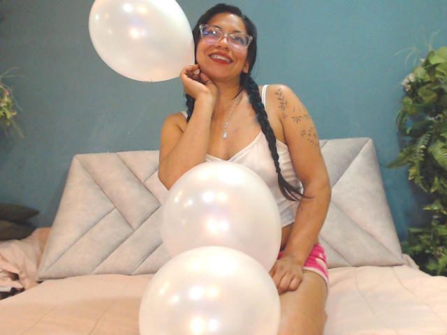 PaulinaColemann - Élő pornó és szexkamera - 27976901