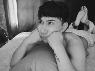 OliverHot69 - Live porn &amp; sex cam - 27981515