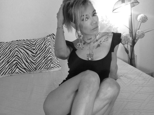 Veroo69 - Sexe cam en vivo - 27986204