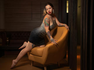 KrystalViolet - Live porn &amp; sex cam - 27988142