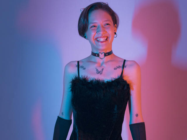 LissyLuxe - сексуальная веб-камера в реальном времени - 27990662