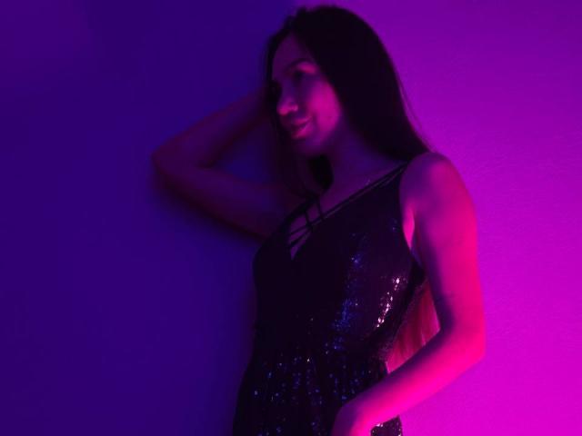 AraiaSheri - Live porn &amp; sex cam - 27992090