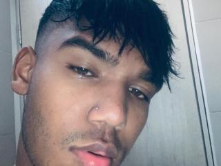 CamiloBuckxHot - Live porn &amp; sex cam - 27994433