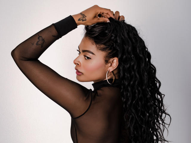 EmmaEbony - сексуальная веб-камера в реальном времени - 27996044