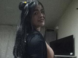 Se dtaljerede oplysninger for ArianithaXox