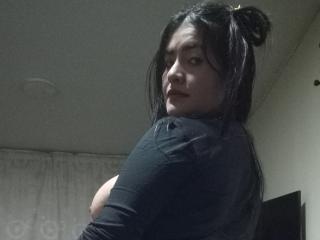 Se dtaljerede oplysninger for ArianithaXox