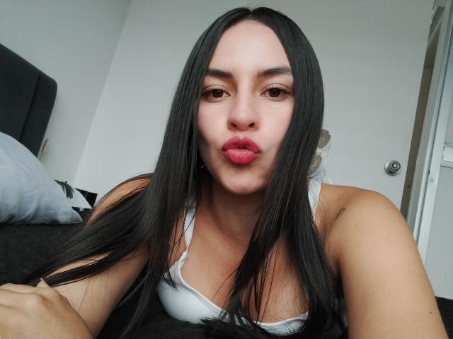 HayleeWaner - Live Sex Cam - 27996689