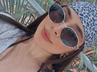 EmmaCollinsHot - Live porn &amp; sex cam - 27998498