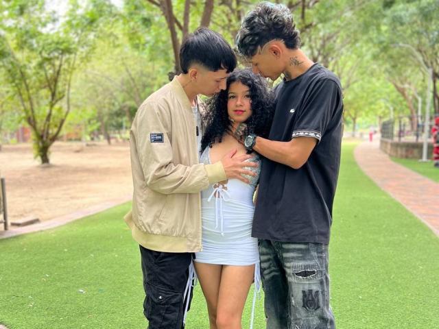 InnocentLooks - Live porn &amp; sex cam - 27998735