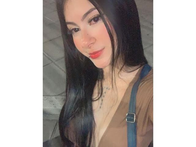 AlanaaWalker - ライブポルノ&amp;セックスカム - 27999749