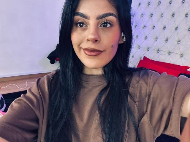 CamilePretty - Live sex cam - 28000193