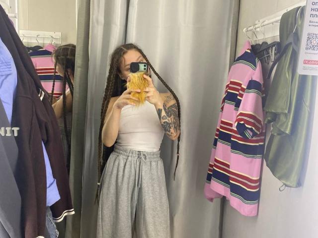 HotCaramelsDuo - Live Sex Cam - 28002065