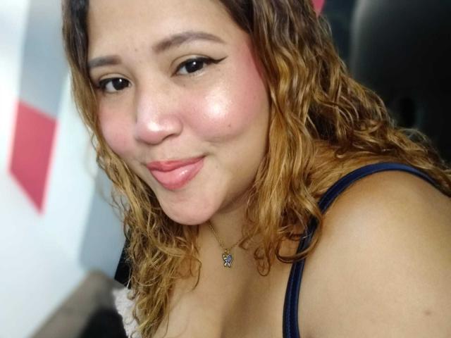 IamAhYours - Live sex cam - 28004426