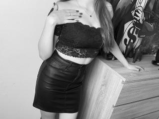 Nesie - Live porn &amp; sex cam - 28005092