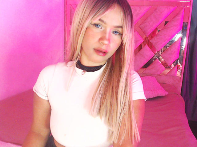 LuluDeVine - Live porn &amp; sex cam - 28007597