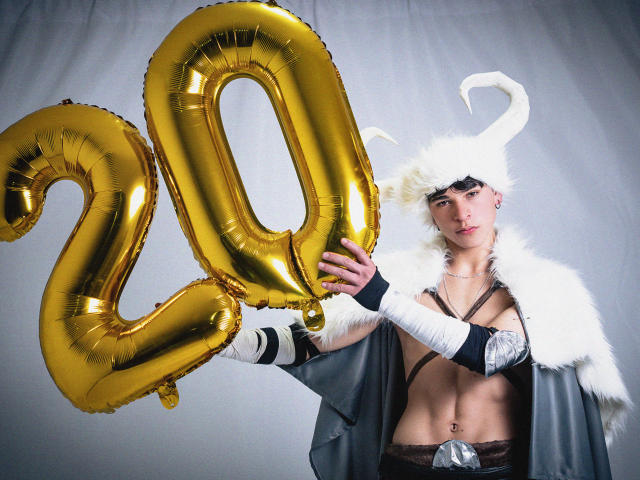 LukeHowlandy - сексуальная веб-камера в реальном времени - 28007627