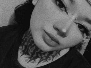 DarkCurvyLady - Live porn &amp; sex cam - 28007696