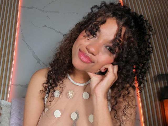 KellyAmbaris - Camera khiêu dâm &amp; quyến rũ trực tiếp - 28008944