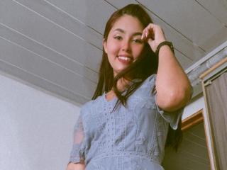 AmelieClair - Live Sex Cam - 28009085