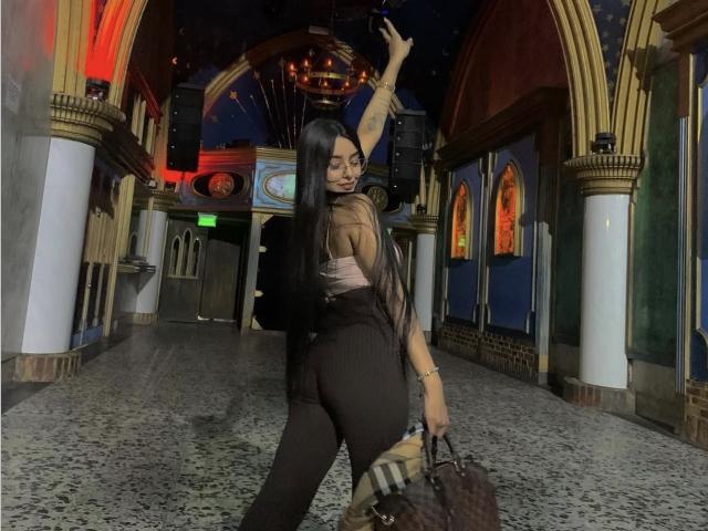 ThaliaCollins - Live porn &amp; sex cam - 28010330