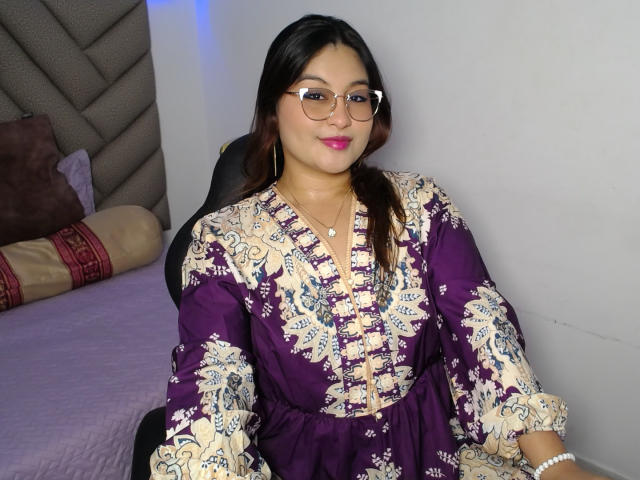 HelueJamil - Sexe cam en vivo - 28011005