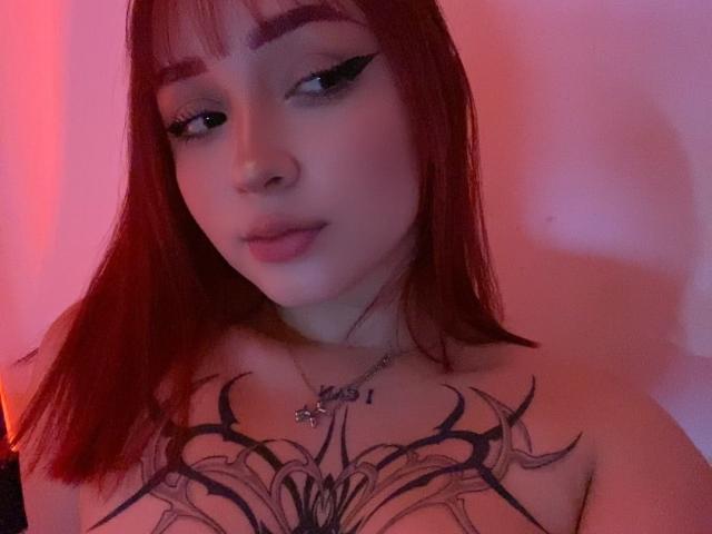 DarkCourtney - Live sex cam - 28013612