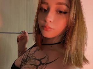 DarkCourtney - Live porn &amp; sex cam - 28013684