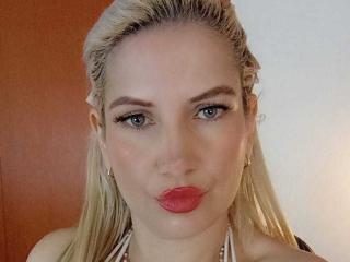 GiuliaAddams - сексуальная веб-камера в реальном времени - 28015166