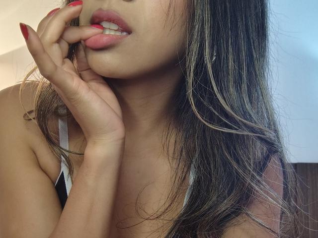 EimyRousse - Live porn &amp; sex cam - 28018529
