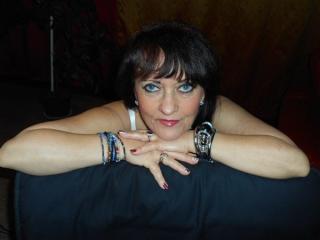 CindyCreamy - Video chat hard with a being from Europe MILF 