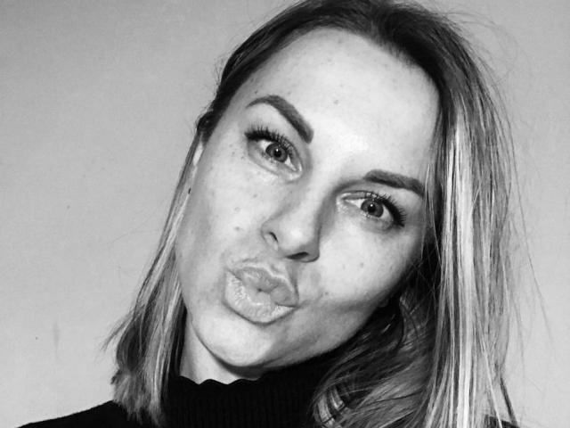 BelleLisaG - Live sex cam - 28023290