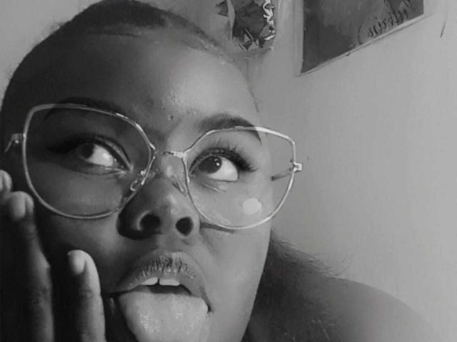 ThickEbonyPrinces - Live Sex Cam - 28023464