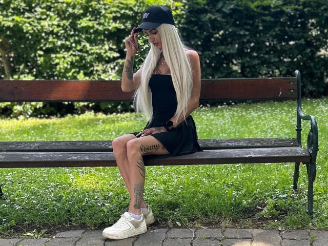 MrsSkinnyGoddess-hot - сексуальная веб-камера в реальном времени - 28023770