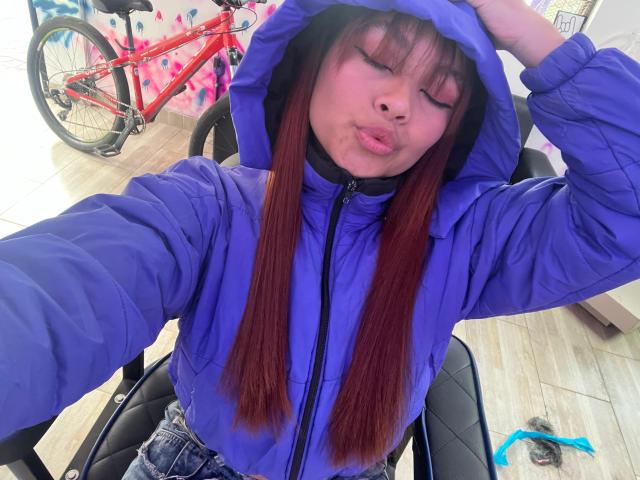 VannesaSaenz - Live Sex Cam - 28023806