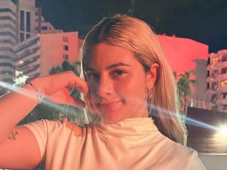 AtheneaRossi - сексуальная веб-камера в реальном времени - 28024565