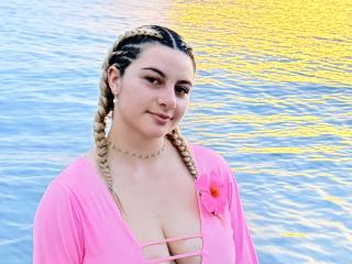 AtheneaRossi - Live porn &amp; sex cam - 28024676