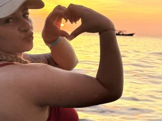 AtheneaRossi - Live porn &amp; sex cam - 28024724