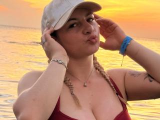 AtheneaRossi - Live porn &amp; sex cam - 28024826