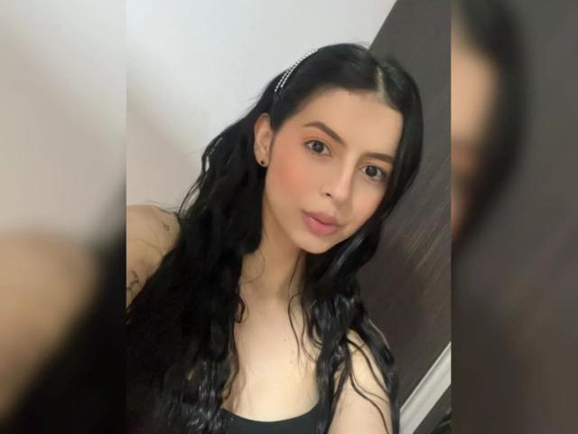 IsabellaJames - сексуальная веб-камера в реальном времени - 28028459