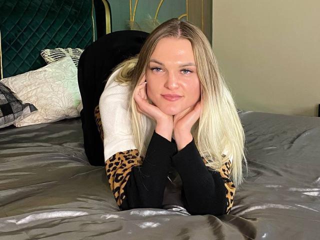 SugarBatty - Live porn &amp; sex cam - 28028666