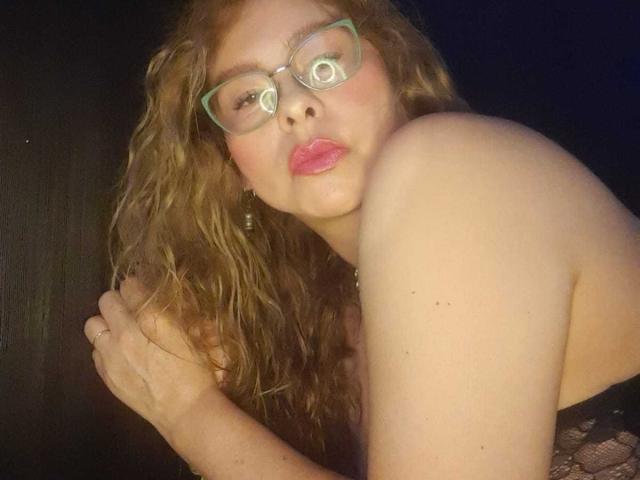 MiaAmoretti - Live porn &amp; sex cam - 28028714