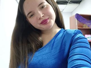 Yulianiya - Live Sex Cam - 28029998