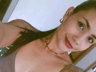 SophieJones69 - Porno na żywo i seks kamera - 28030151