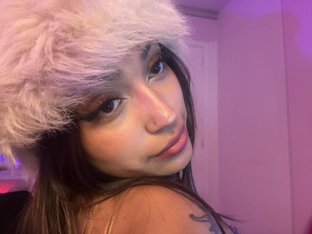 KatianPierce - Camera khiêu dâm &amp; quyến rũ trực tiếp - 28033487