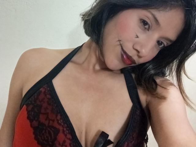 BrianaHarpers - Live porn &amp; sex cam - 28034495